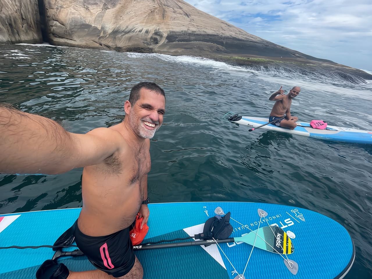 Rio: SUP Paddleboarding con trasferimento su VW Kombi Transporter