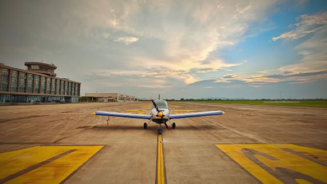 浙江湖州德清莫干山通用機場固定翼飛行體驗【專業教練一帶一飛行+贈送影片拍攝】