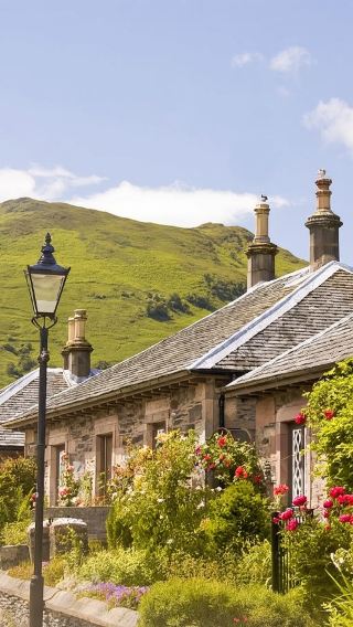 1-day tour to Glen Coe, Oban and West Highland castles from Glasgow in the UK