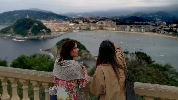 Tour privato della città di San Sebastian con prelievo in hotel