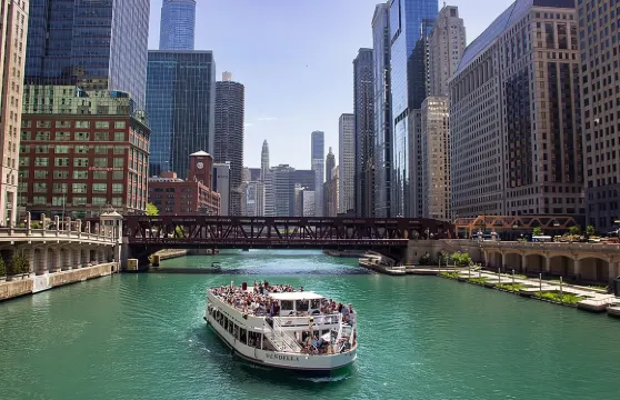 芝加哥河90分鐘建築之旅