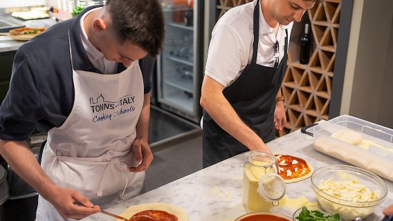 Gelato and pizza making class in Milan
