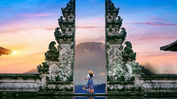 早朝 05:00 出発!ランプヤン寺院+ブサキ寺院+キンタマーニ ツアー【貸切/アレンジ可/英語・日本語/ホテル送迎付】