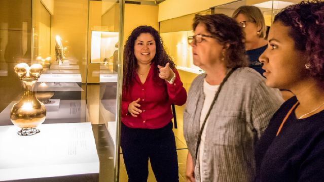 ทัวร์ส่วนตัวพร้อมไกด์นำเที่ยวพิพิธภัณฑ์ทองคําในโบโกตาพร้อมบริการการเดินทาง