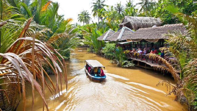 Small-Group Mekong Delta Day Trip: Boat Ride, Cottages & Pagoda
