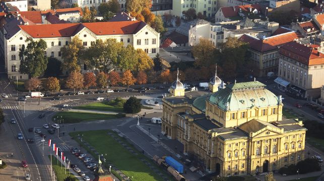 克羅地亞耶拉契奇總督廣場+失戀博物館+上城區+警示塔包車一日遊