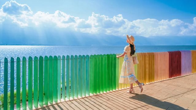 大理環洱海旅拍包車一日遊：攝影師全程跟拍+五張精修+底片全送