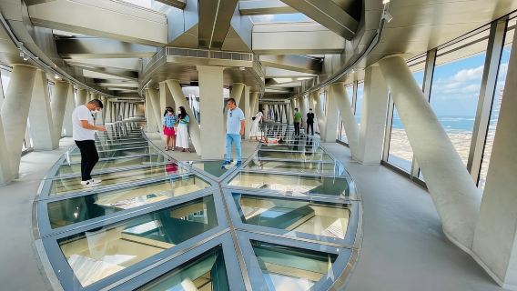 ทัวร์สไลด์กระจกดูไบสกายวิวและล่องเรือดินเนอร์มารีนาดาวพร้อมรถรับส่งส่วนตัว