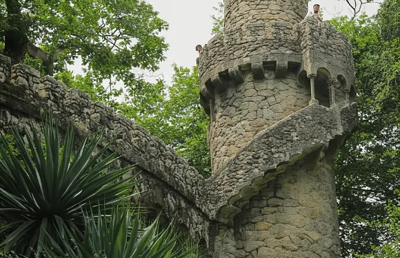 里斯本：辛特拉、佩納、雷加萊拉、羅卡海岸及卡斯凱斯之旅