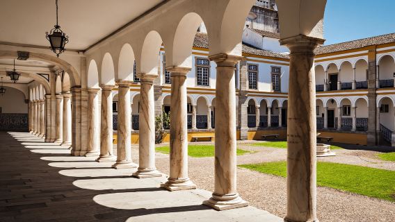 From Lisbon: Évora + Chapel of Bones + Monsaraz + Alentejo Wines
