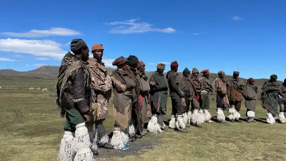 ทัวร์หนึ่งวันช่องเขาซานีและเลโซโทจากอันเดอร์เบิร์ก