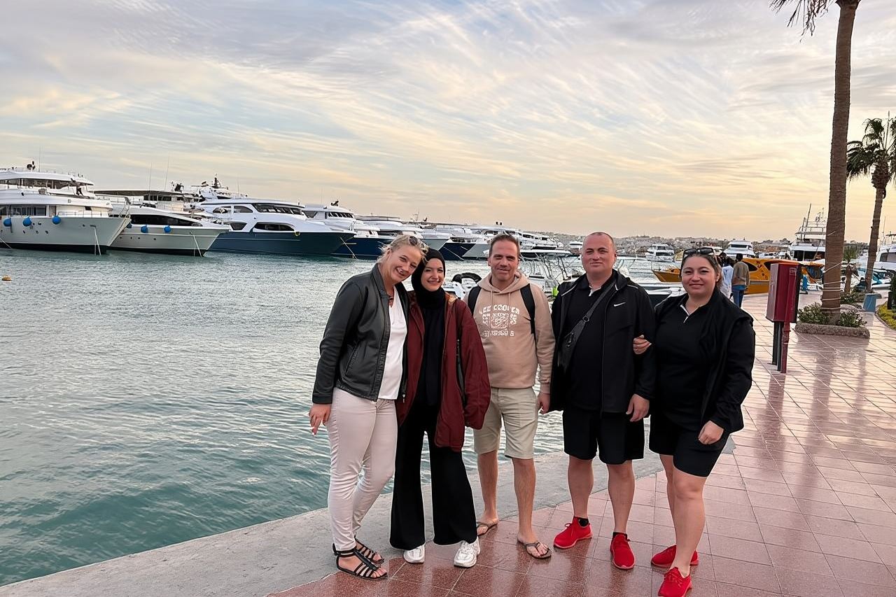 Private Guided City Tour with Shopping Experience in Hurghada