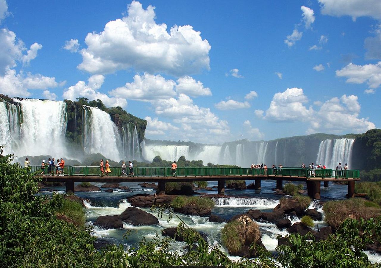 Helicopter Tour to Iguazu Falls + Bird Park - 1-Day Tour - One of Brazil's Top Five Famous Waterfalls