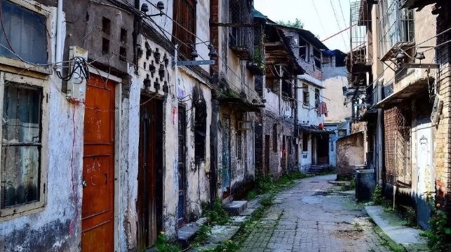 重慶日遊：李子壩輕軌站、洪崖洞民俗風貌區、磁器口古鎮（包含華麗宴席）