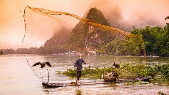 【包車·私人導覽】陽朔遇龍河竹筏+灕江風景名勝區竹筏+畫廊古鎮一日遊