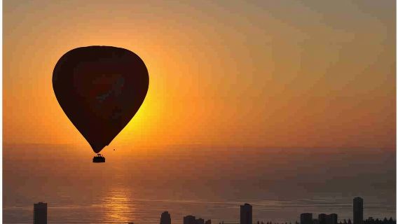 Australia - Gold Coast | Byron Bay | mongolfiera| Volo all'alba | Trasferimenti facoltativi | Colazione con champagne