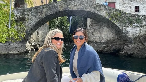 Croisière privée et guidée de 2 heures sur le lac de Côme à bord d'un bateau Mostes