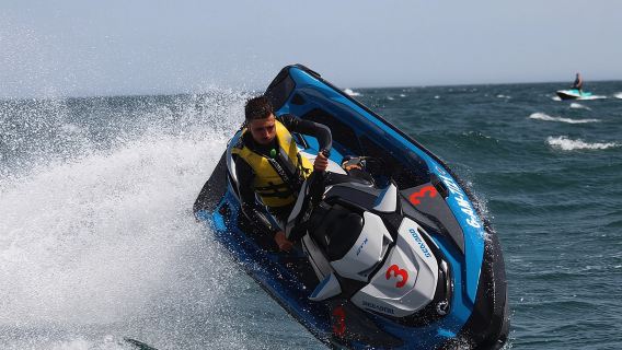 ทัวร์ JETSKI พร้อมไกด์นำทางไปตามชายฝั่งมาร์เบลลา เพลิดเพลิน 30 นาทีหรือ 1 ชั่วโมง