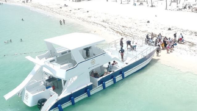 プライベート ラグジュアリー チャーター プンタ・カナ ババロ