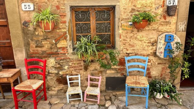 E-Bike rental to lovely Greve in Chianti and Montefioralle