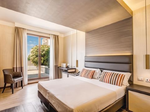 Warmthotel Room Type - Triple Room