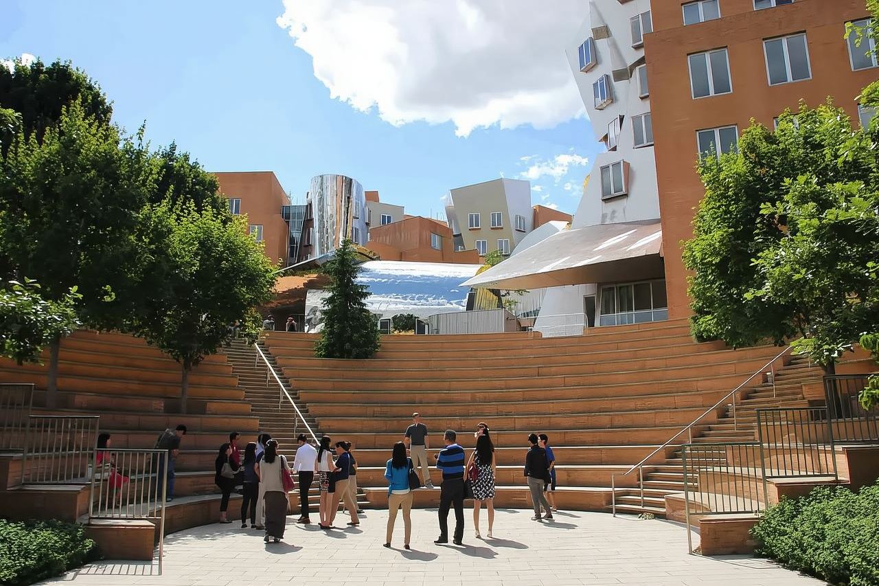 Half-Day Tour of Massachusetts Institute of Technology in Boston, USA [Walking Tour/English Guide]