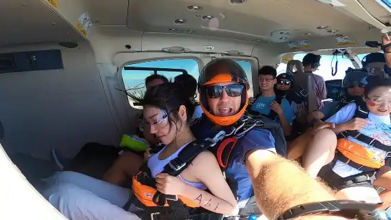 浙江杭州千島湖高空雙人跳傘【3300公尺自由落體+專業高清視訊拍攝+視訊剪輯】