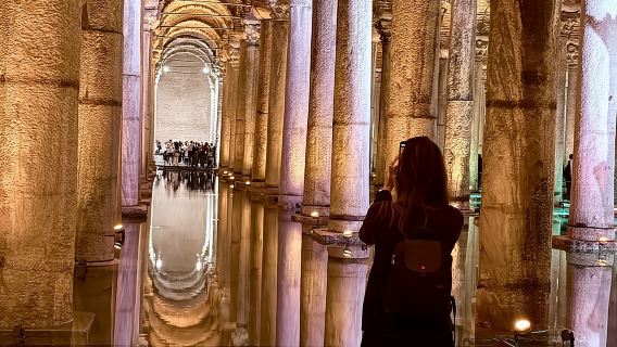 Istanbul Old City: Basilica Cistern - Blue Mosque - Grand Bazaar