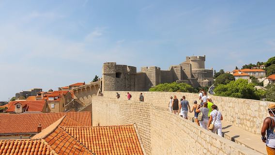 Tur jalan kaki berpemandu di tembok kota Dubrovnik