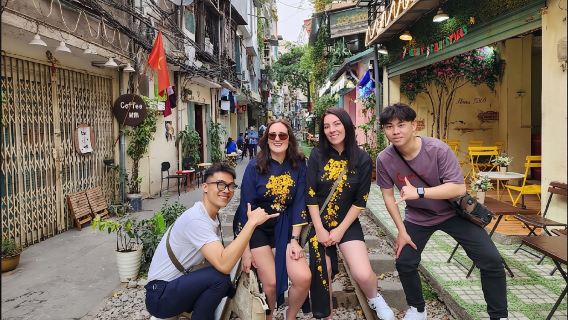 Hanoi Walking Street Food Tour with Train-Street Visit