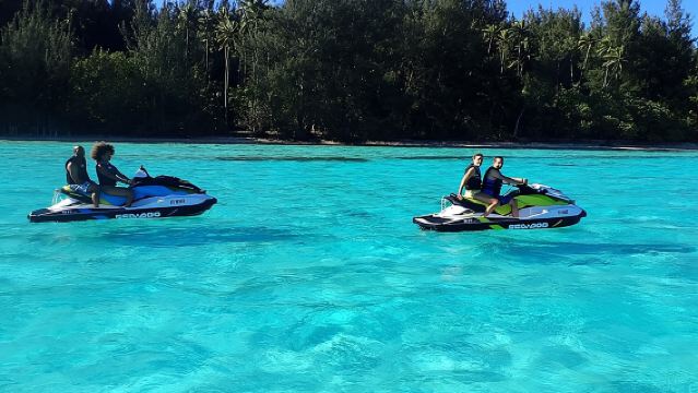 Jet-ski excursion 3 hrs Jet ski excursion to Moorea (single or two-seater)