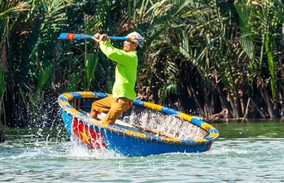 會安:水椰林船簸箕船票 (Coconut Basket Boat Ride in the Coconut Forest)