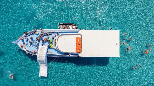 Crociera alla Laguna Blu: scivolo gigante, musica e trasferimenti dall'hotel di Paphos