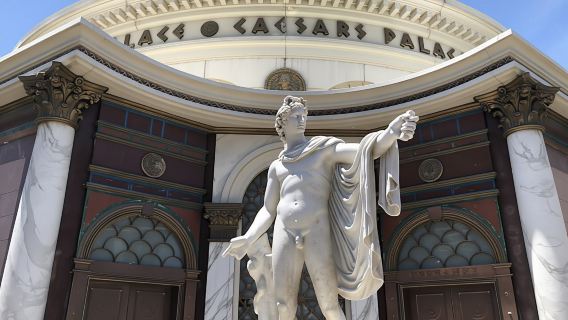 Las Vegas strip highlights exploration game and tour