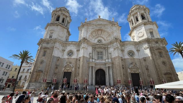 スペイン・カディス＋カディス大聖堂＋タビラ塔＋サンタ・カタリーナ城のワンデーツアー