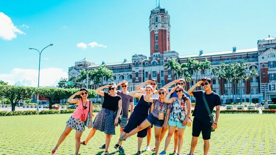 Taipei Old Town - Taiwan Introduction Walking Tour (Tip-Based)