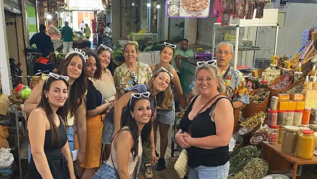 Moroccan cooking class with maket in the Medina of Marrakech