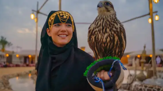 杜拜:四輪越野車探險之旅、騎駱駝體驗及現場燒烤晚餐