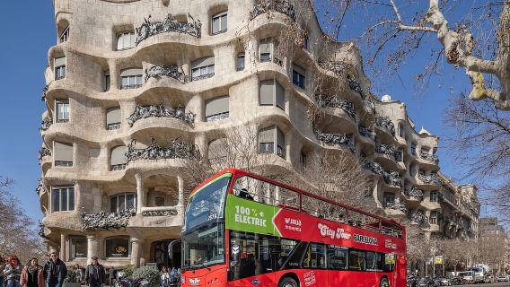 Barcelona: 24 or 48-Hour Hop-On Hop-Off Bus Tour