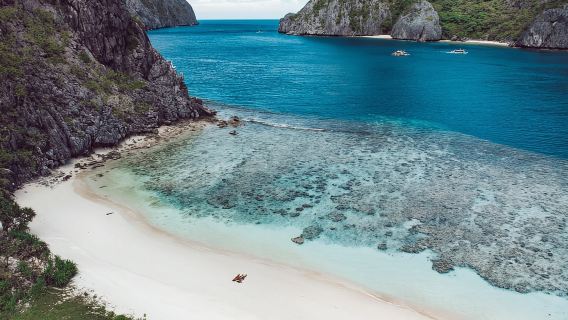 Half-Day Seasation Premium Speedboat Group Island Hopping