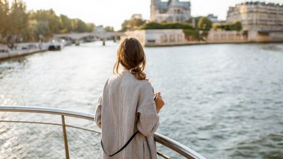 ปารีส: การเข้าชมหอไอเฟลและล่องเรือแม่น้ำแซน