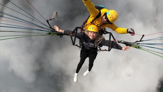 Neustift im Stubaital: vuelo panorámico en parapente biplaza