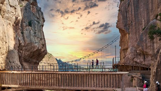 From Fuengirola: Caminito del Rey Guided Day Trip
