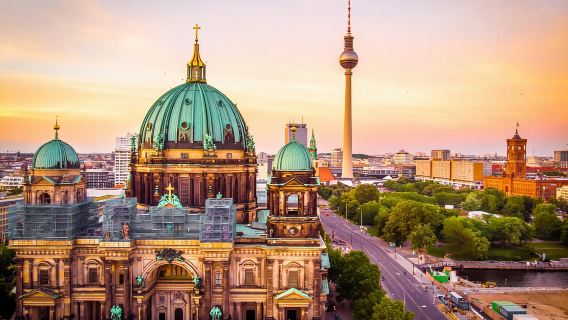 Berlin ab Kreuzfahrthafen Rostock-Warnemünde