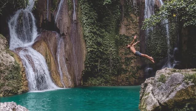 Bohol: Waterfall Hopping & Secret Jungle Trails Guided Tour