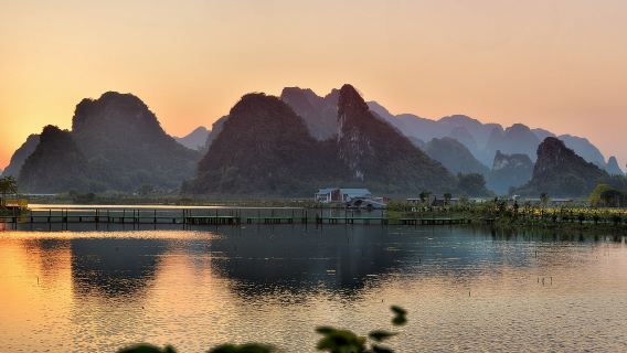 清遠英德峰林曉鎮+洞天仙境+小趙州橋一日遊@山水秘境•私家團