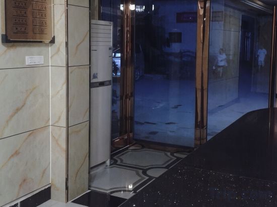 Others 2, Xingyuan Hotel, Shiyan