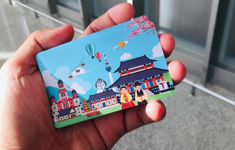 【韓国T-moneyカード】仁川空港で受け取り●空カードまたは1万ウォン残高付きから選択可能/地下鉄・バス・交通・コンビニで利用可能な実体カード