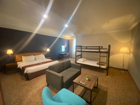 Classic Hotel Muar Room Type - Family Suite