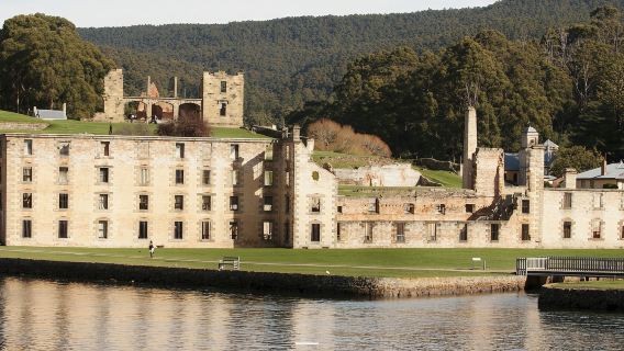 Hobart - Port Arthur shuttle bus (optional round-trip/one-way | English service)